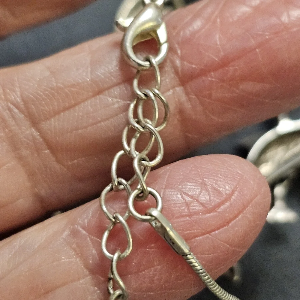 Sterling Silver Mom Dolphin And‎ Baby. Pendant Necklace. Much Detail